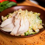 Салат «Цезарь» с цыплёнком